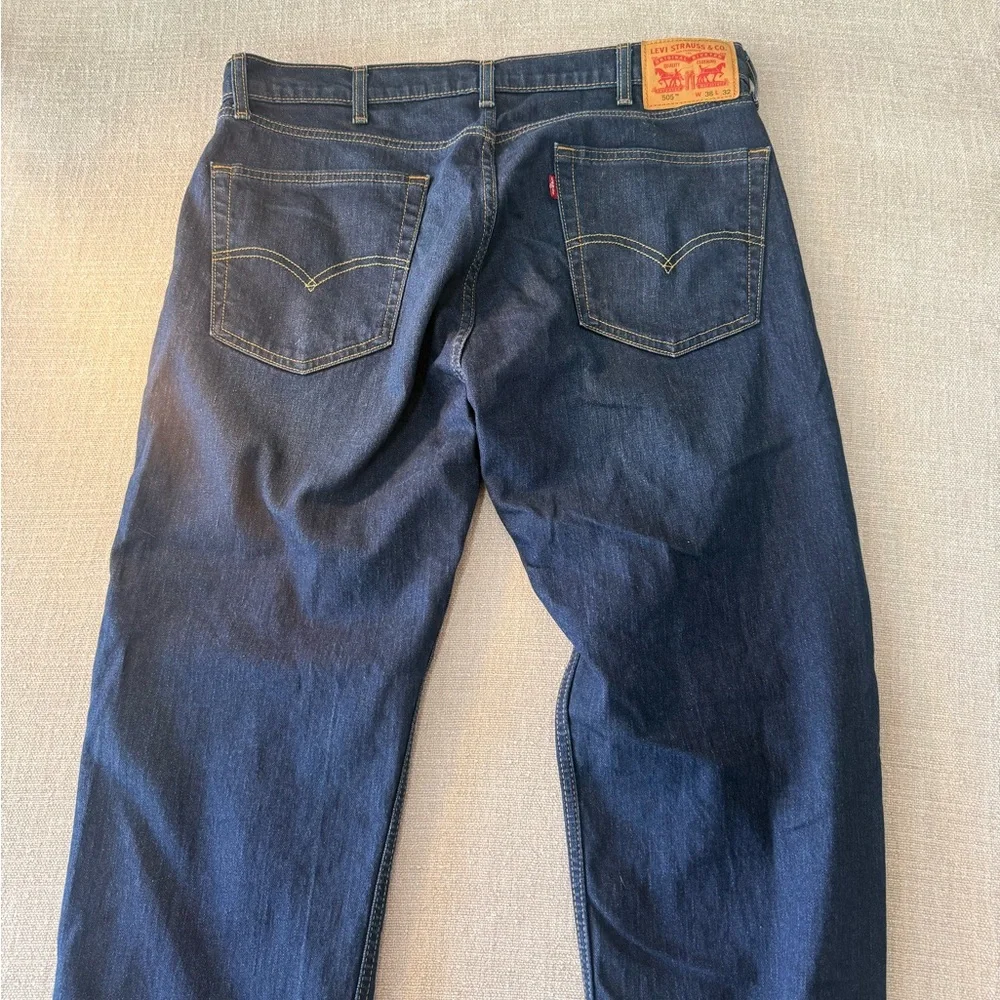 Levi's Straight Leg Jeans in Deep Indigo